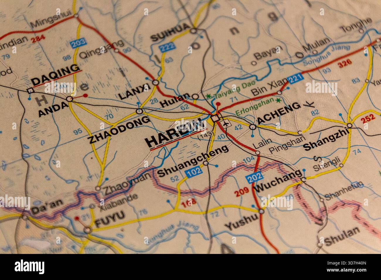 Harbin, provincia di Heilongjiang, Cina su una mappa stradale. Foto Stock