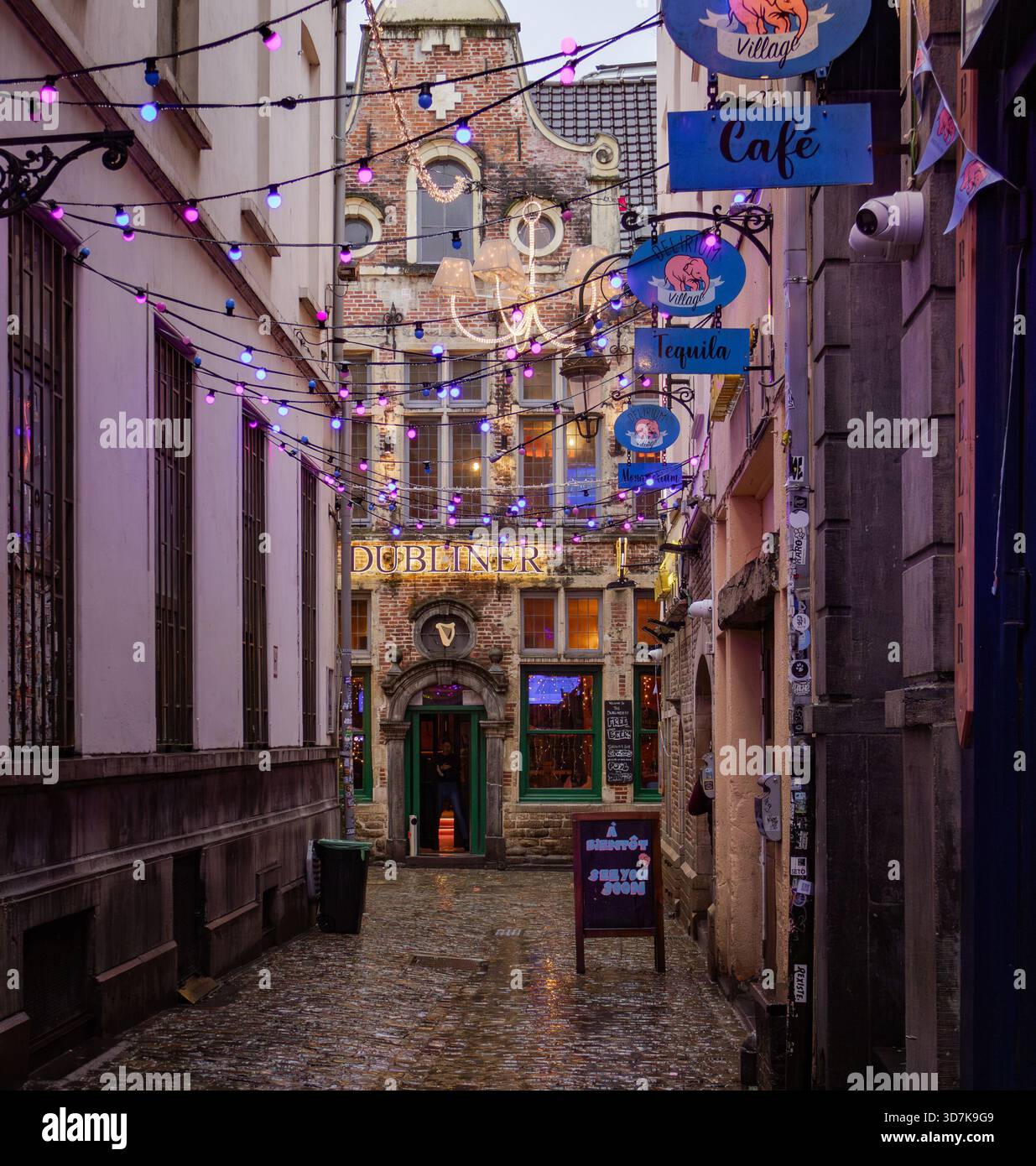 Dedelirium beer Cafe alley situato nel centro di Bruxelles, Belgio Foto Stock