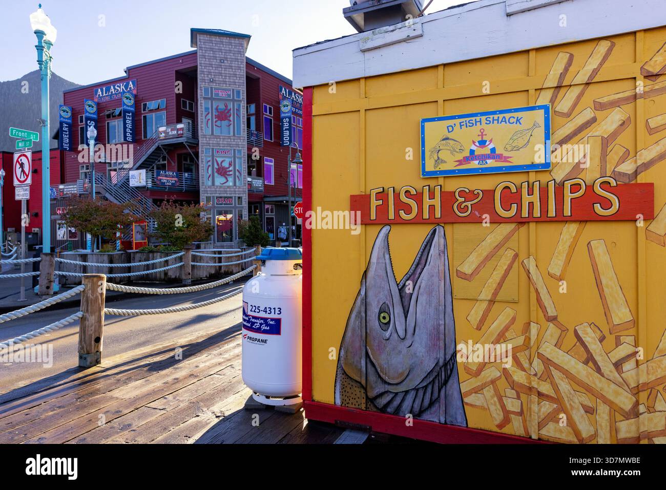Insegna colorata Fish & Chips al D' Fish Shack di Ketchikan, Alaska, USA Foto Stock