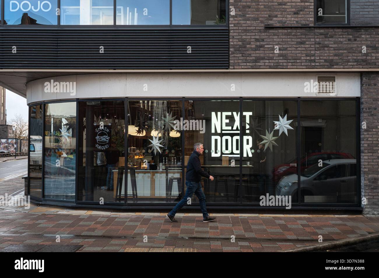Accanto alla Nibble c'è una caffetteria situata in Humber Street, nel cuore del mercato della frutta di Hull. Foto Stock