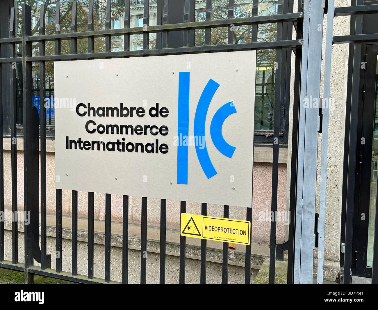 Parigi, Francia - 18 ottobre 2022: Cartello della camera di commercio internazionale di Francia. Foto Stock