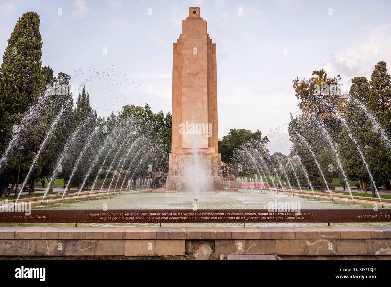 Palma di Maiorca, Monumento al crucero Baleares, Parc de sa Feixina, Monumento alle vittime della Guerra civile 1936-1939 . Foto Stock