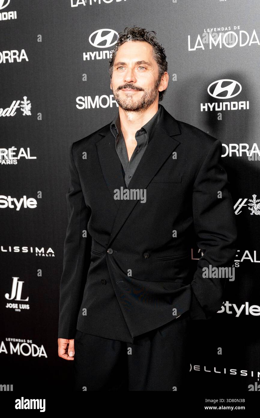 Paco Leon partecipa alla seconda edizione dei premi "InStyle EN Series" (crediti: Miguel Escavias/Alfa Images/Alamy Live News) Foto Stock