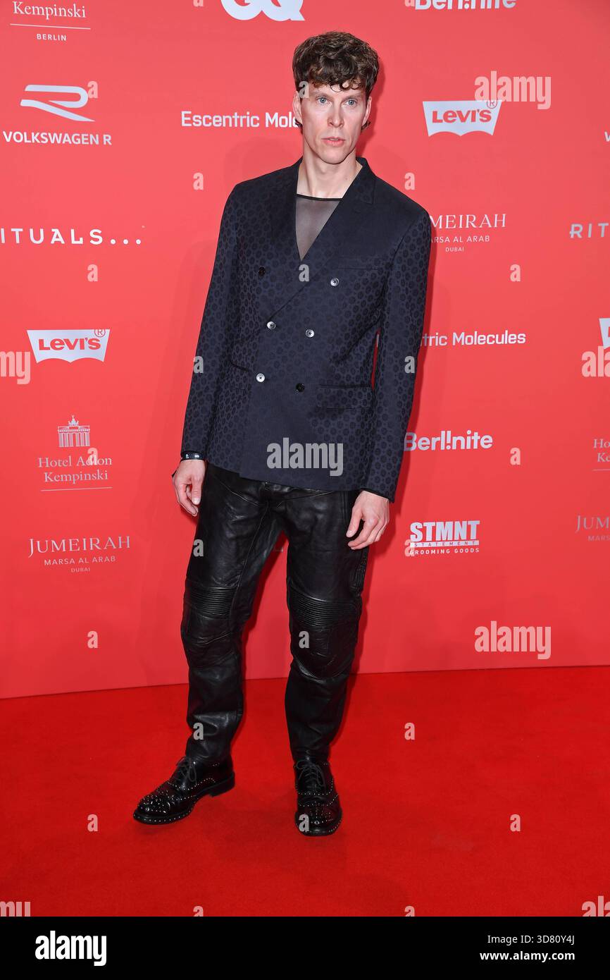 Thilo Reich - GQ MEN OF THE YEAR AWARDS 2025 im Metropol a Berlino AM 27.11.2025 *** Thilo Reich GQ MEN OF THE YEAR AWARDS 2025 al Metropol di Berlino il 27 11 2025 Foto Stock