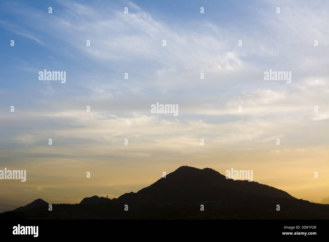 Famoso tramonto con cielo vlue a Tamsui (Danshui), Taiwan, Asia Foto Stock