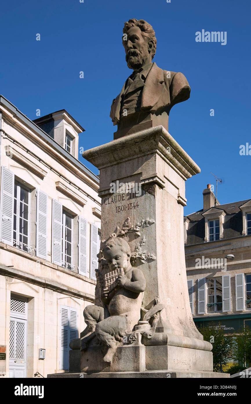 Francia, Nievre, Clamecy, il monumento a Claude Tillier, romanziere francese (1801-1844) Foto Stock