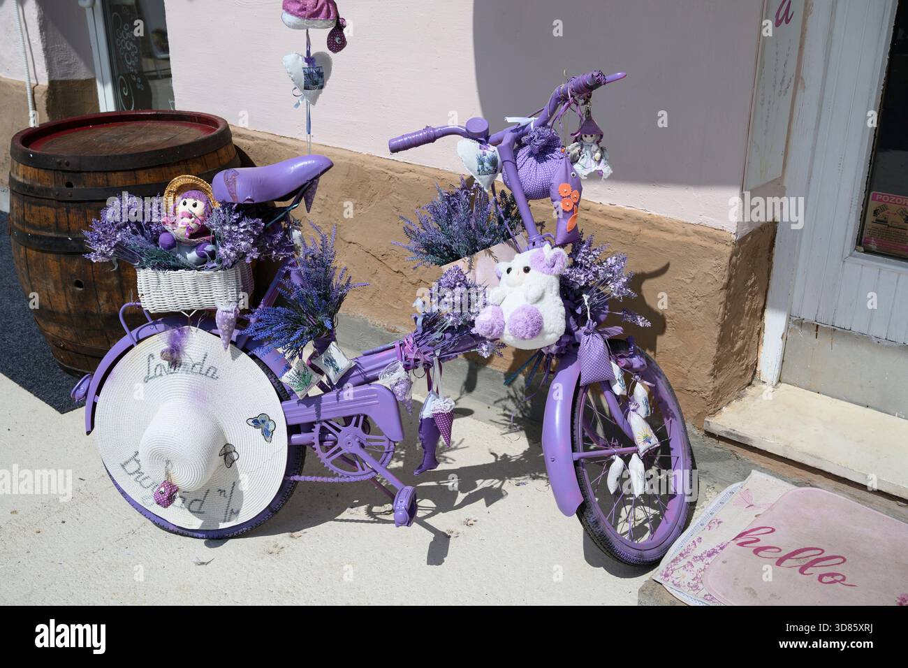 Bicicletta lavanda a Biograd, Croazia Foto Stock
