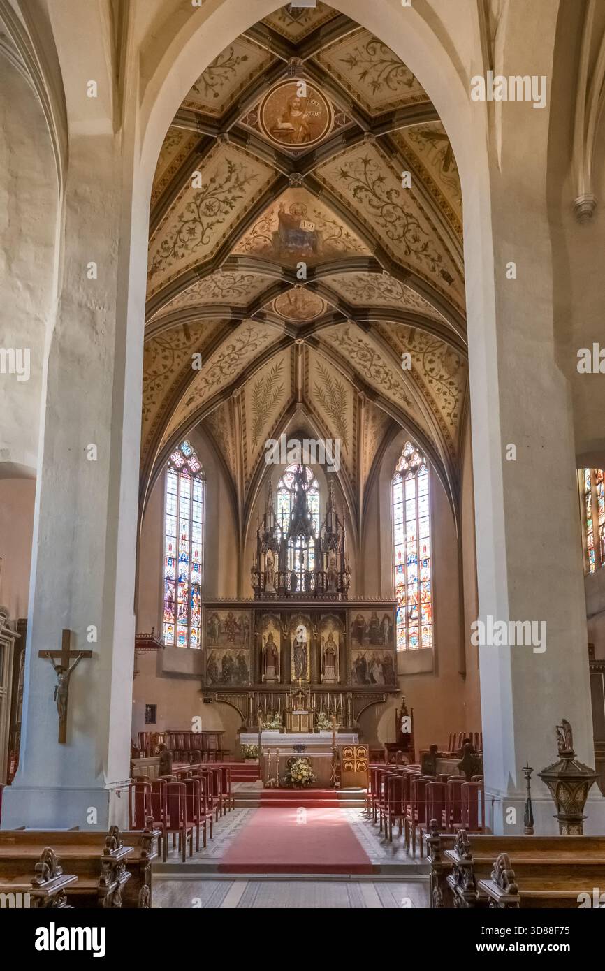 Vista interna della cattedrale di San Martino a Spisske Podhradie, Slovacchia. Foto Stock