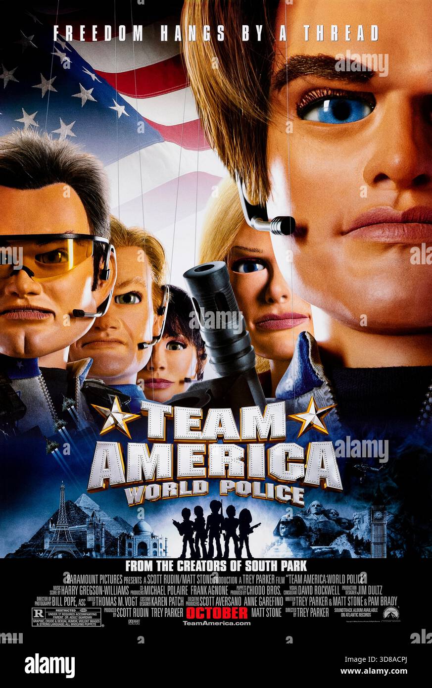 Team America: World Police (2004) diretto da Trey Parker e interpretato da Trey Parker, Matt Stone e Kristen Miller. Una squadra di antiterrorismo delle marionette combatte le minacce globali e gli attivisti delle celebrità mentre cerca di fermare il piano apocalittico del leader nordcoreano Kim Jong il. Fotografia di un poster originale del 2004 USA a un foglio SOLO PER USO EDITORIALE. Credito: Immagini BFA/Paramount Foto Stock