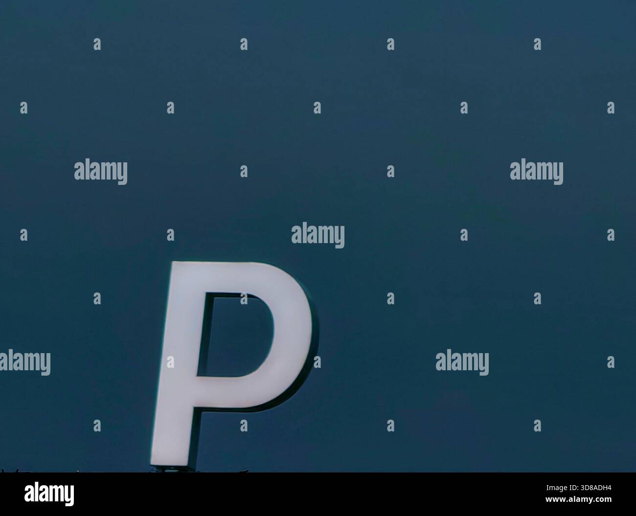 Lettera solitaria P.. Foto Stock