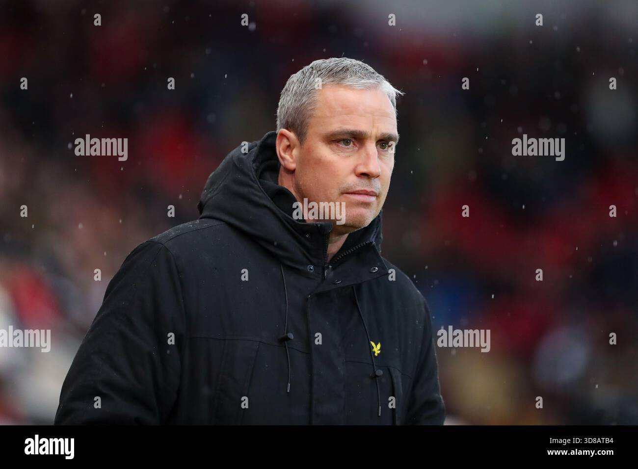 AESSEAL New York Stadium, Rotherham, Inghilterra - 29 novembre 2025 Michael Duff Head Coach dei Wycombe Wanderers - prima della partita Rotherham United contro Wycombe Wanderers, Sky Bet League One, 2025/26, AESSEAL New York Stadium, Rotherham, Inghilterra - 29 novembre 2025 crediti: Mathew Marsden/WhiteRosePhotos/Alamy Live News Foto Stock