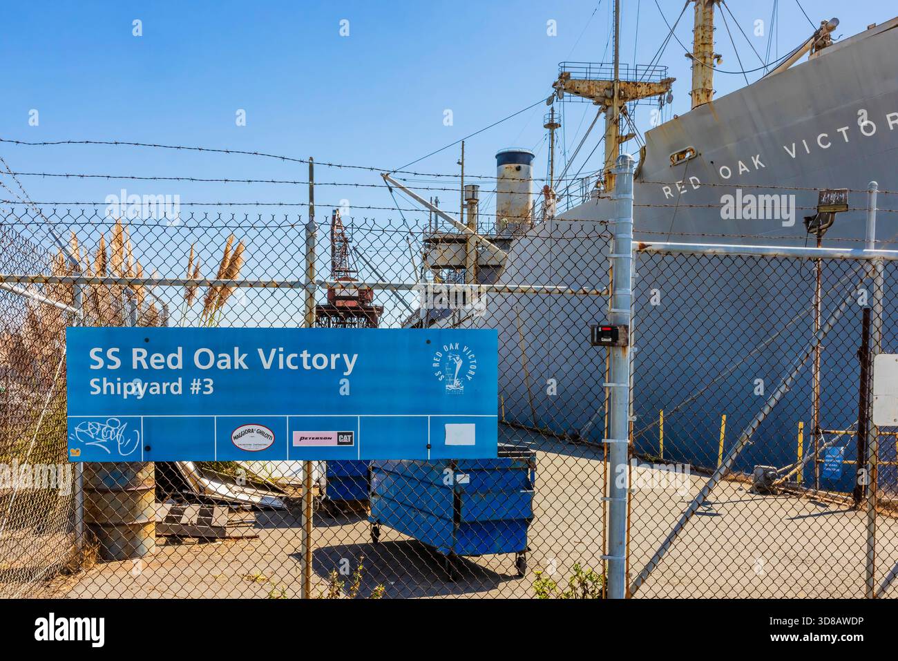 SS Red Oak Victory, una nave da carico restaurata durante la seconda guerra mondiale nei pressi di Rosie the Riveter WWII Home Front National Historical Park, Richmond, California, USA Foto Stock