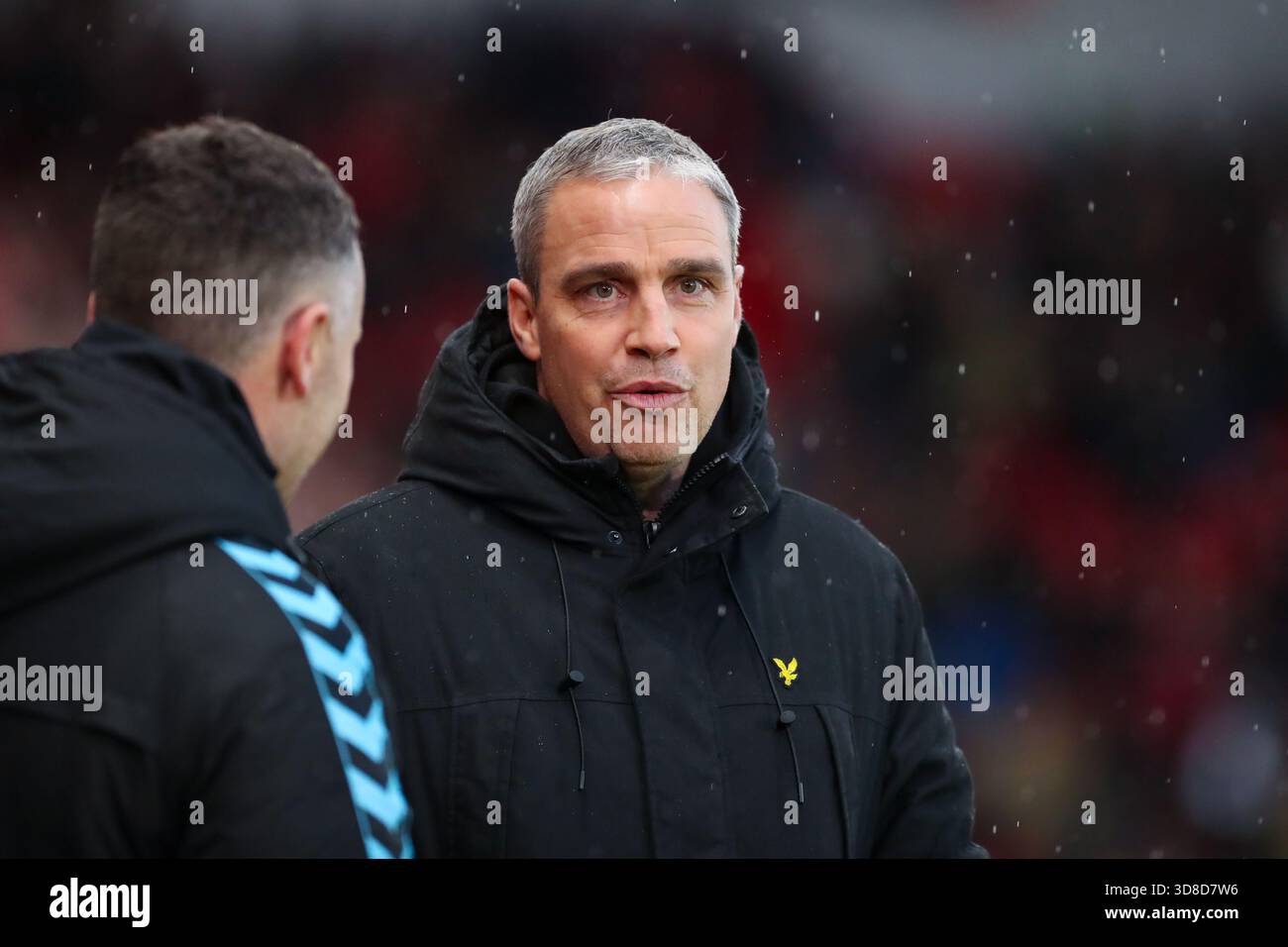 AESSEAL New York Stadium, Rotherham, Inghilterra - 29 novembre 2025 Michael Duff Head Coach dei Wycombe Wanderers - prima della partita Rotherham United contro Wycombe Wanderers, Sky Bet League One, 2025/26, AESSEAL New York Stadium, Rotherham, Inghilterra - 29 novembre 2025 crediti: Mathew Marsden/WhiteRosePhotos/Alamy Live News Foto Stock