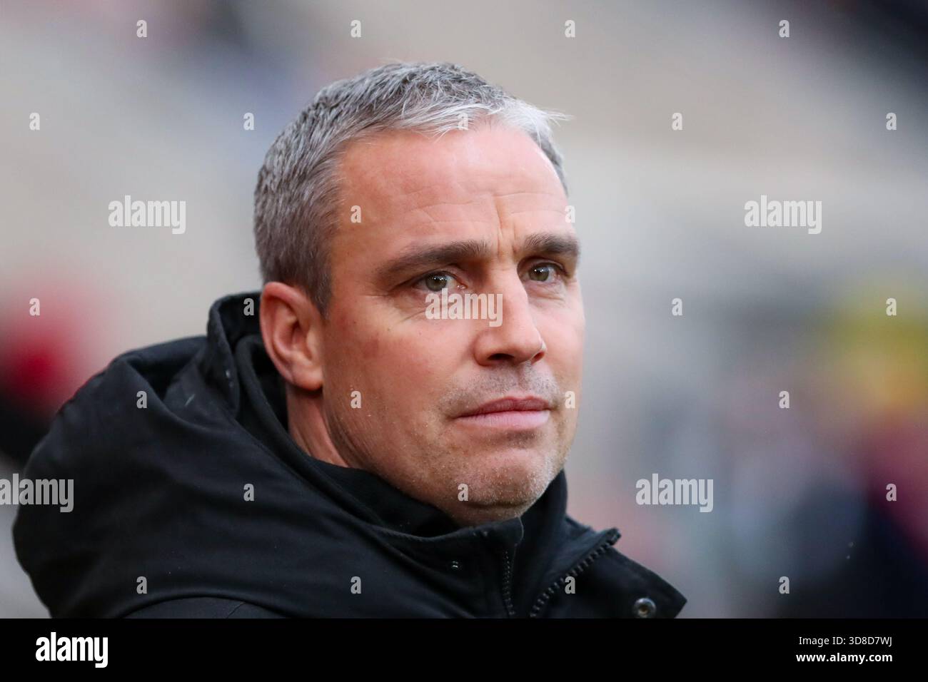 AESSEAL New York Stadium, Rotherham, Inghilterra - 29 novembre 2025 Michael Duff Head Coach dei Wycombe Wanderers - prima della partita Rotherham United contro Wycombe Wanderers, Sky Bet League One, 2025/26, AESSEAL New York Stadium, Rotherham, Inghilterra - 29 novembre 2025 crediti: Mathew Marsden/WhiteRosePhotos/Alamy Live News Foto Stock