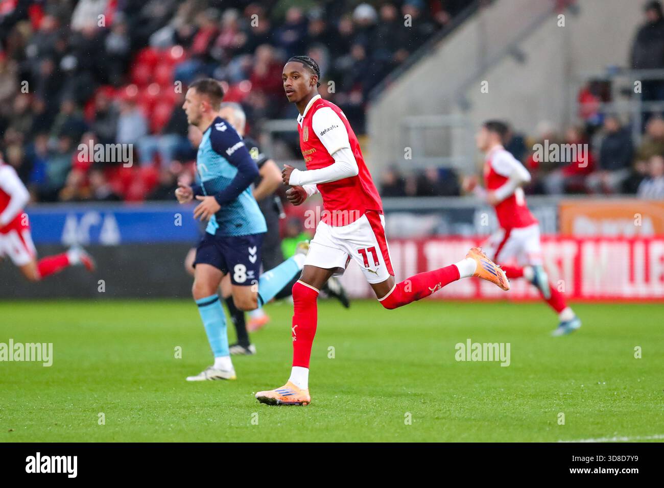 AESSEAL New York Stadium, Rotherham, Inghilterra - 29 novembre 2025 AR'Jany Martha (11) di Rotherham United - durante la partita Rotherham United contro Wycombe Wanderers, Sky Bet League One, 2025/26, AESSEAL New York Stadium, Rotherham, Inghilterra - 29 novembre 2025 crediti: Mathew Marsden/WhiteRosePhotos/Alamy Live News Foto Stock