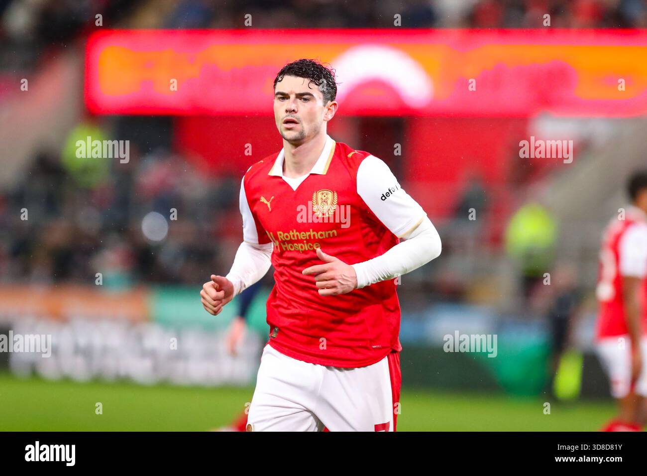 AESSEAL New York Stadium, Rotherham, Inghilterra - 29 novembre 2025 Joe Powell (7) del Rotherham United - durante la partita Rotherham United contro Wycombe Wanderers, Sky Bet League One, 2025/26, AESSEAL New York Stadium, Rotherham, Inghilterra - 29 novembre 2025 crediti: Mathew Marsden/WhiteRosePhotos/Alamy Live News Foto Stock