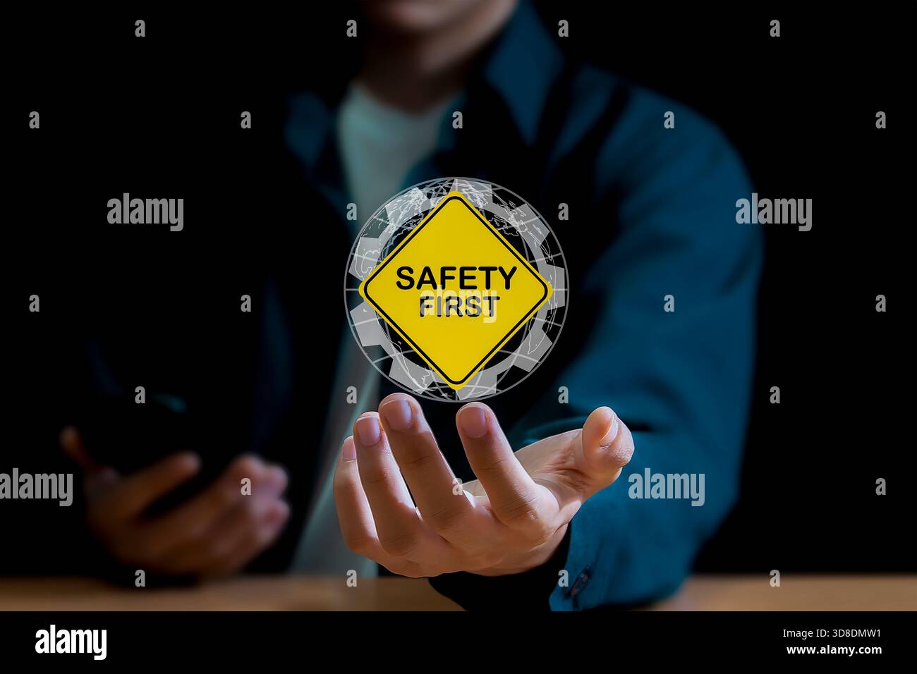 Simboli Safety First per la sicurezza sul lavoro, Safety First Concept. Foto Stock