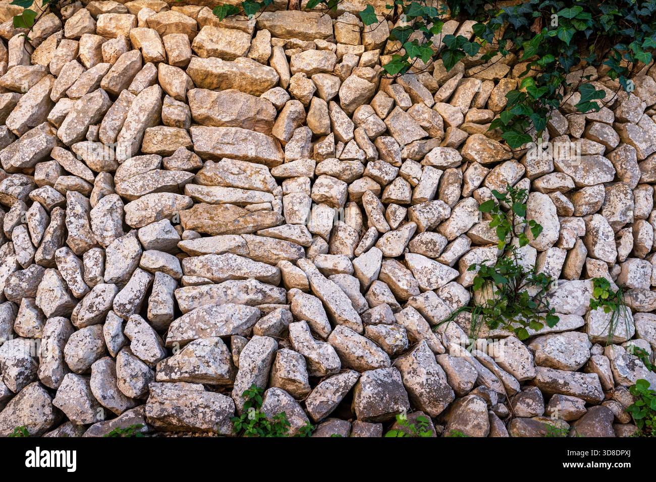 Muro di pietra viva senza Malta, Randa, Algaida, Maiorca, Isole Baleari, Spagna. Foto Stock