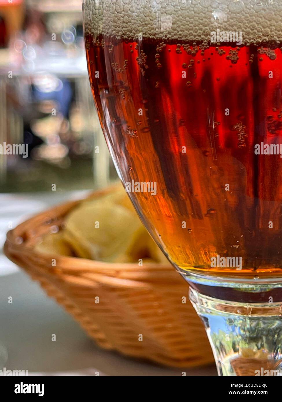 Bicchiere di birra. Chiudere la vista. Foto Stock