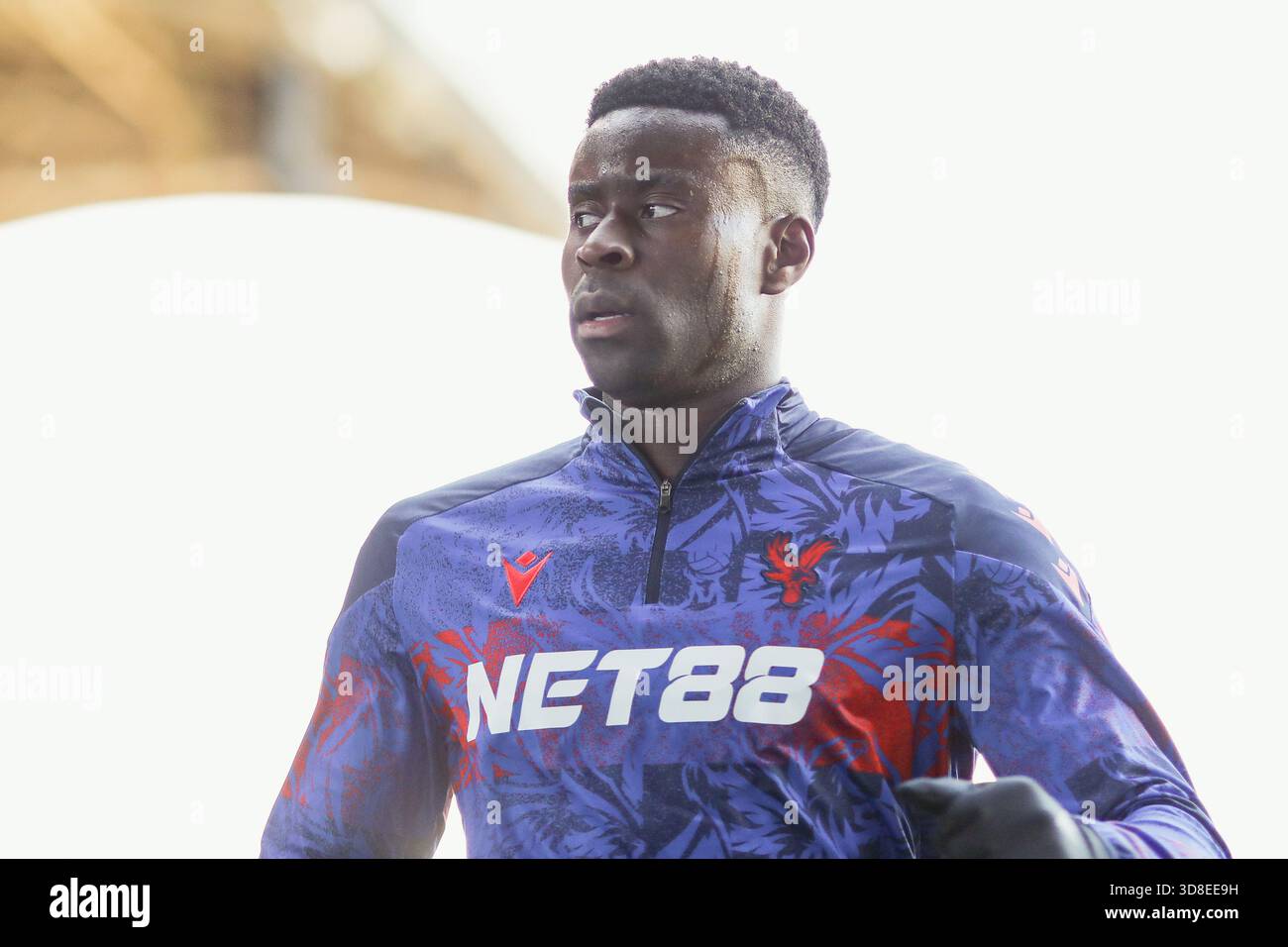 Londra, Regno Unito. 30 novembre 2025. Marc Guehi (6 Crystal Palace) durante il riscaldamento prima della partita di Premier League tra il Crystal Palace e il Manchester United al Selhurst Park di Londra, Inghilterra. Credito: SPP Sport Press Photo. /Alamy Live News Foto Stock