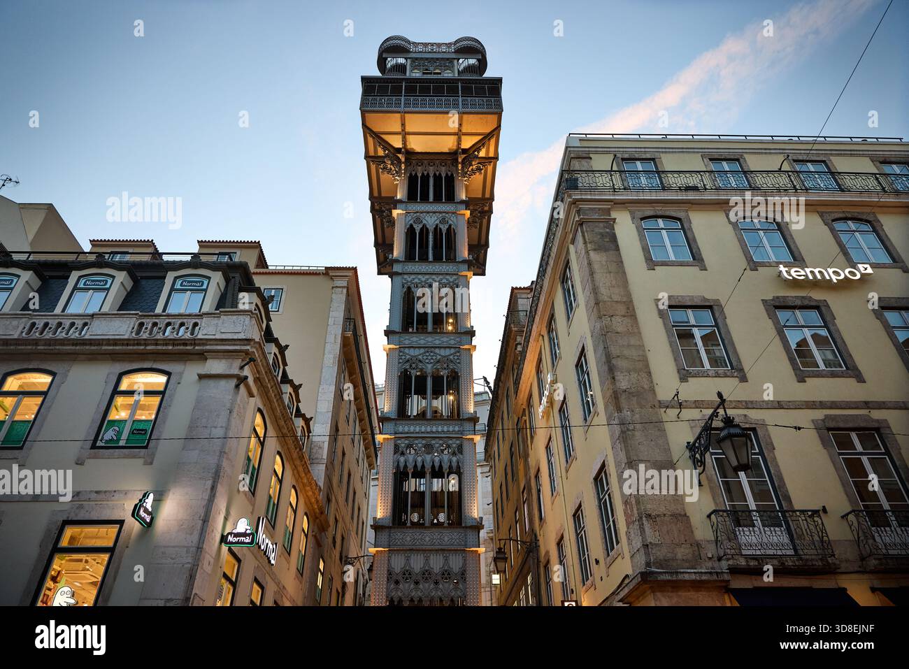 Capitale del Portogallo Lisbona, Santa Justa Lift Foto Stock