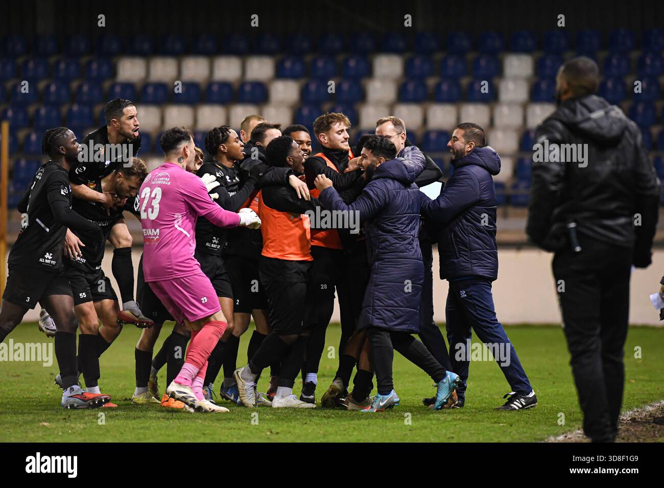 Geel, Belgio. 30 novembre 2025. Mohamed Medfai dell'Olympic festeggia dopo aver segnato durante una partita di calcio tra Jong Genk e il Royal Olympic Charleroi, domenica 30 novembre 2025 a Geel, il giorno 15 del 2025-2026 'Challenger Pro League' 1B seconda divisione del campionato belga. BELGA FOTO JILL DELSAUX credito: Belga News Agency/Alamy Live News Foto Stock