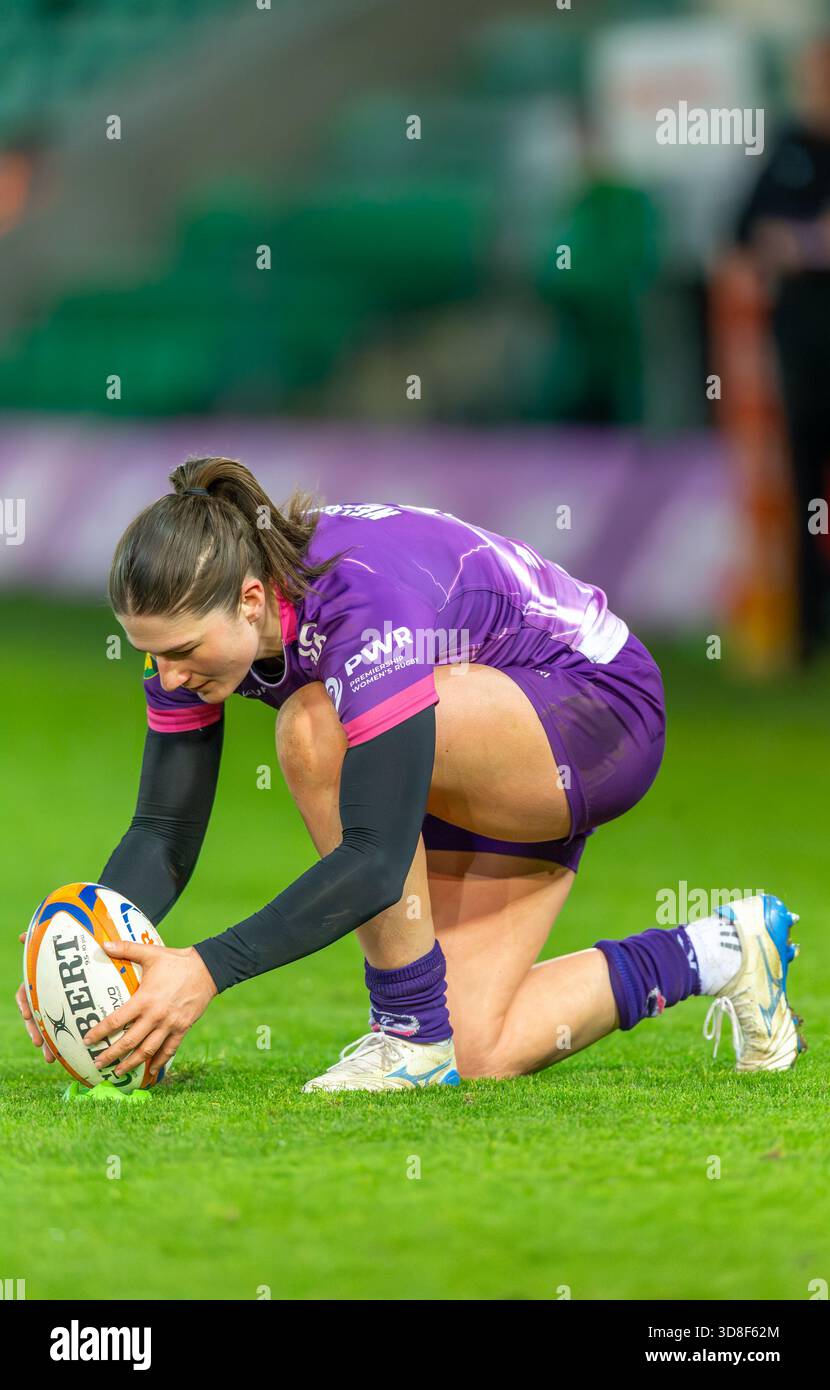 La giocatrice dei Loughborough Lightning Helen Nelson giocò contro i Leicester Tigers nella partita di campionato PWR a Northampton. Foto Stock