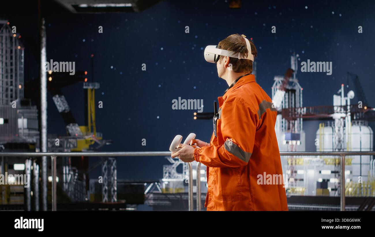 Ingegnere maschile che utilizza attrezzature per la realtà virtuale per ispezionare il carro di perforazione offshore, applicando una visualizzazione avanzata per le operazioni delle piattaforme petrolifere, la manutenzione e i sistemi di produzione. Foto Stock