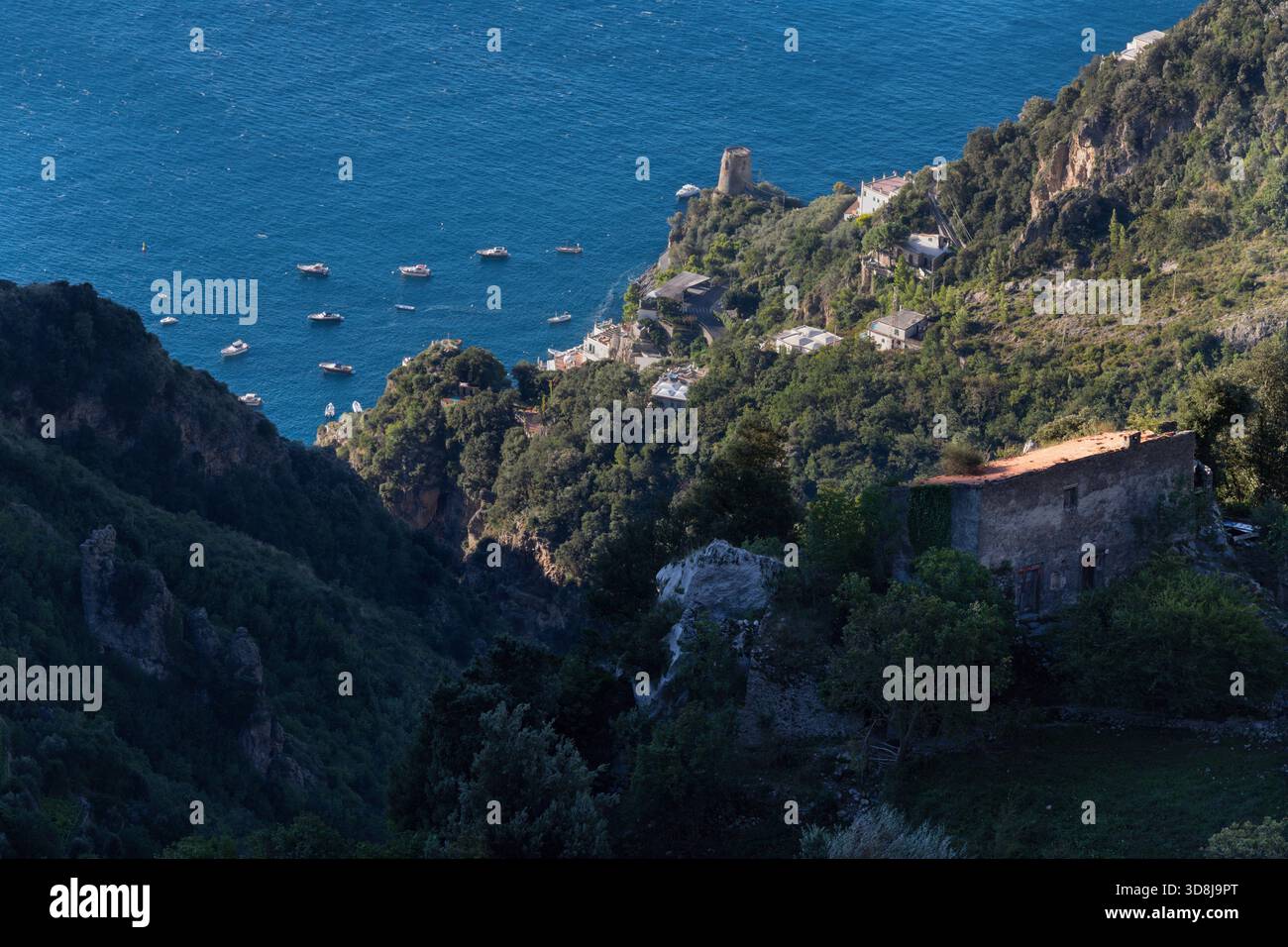 Praiano - Costiera Amalfitana - Guarda dal Sentiero degli dei - l'escursione costiera amalfitana - Sentiero degli dei Foto Stock
