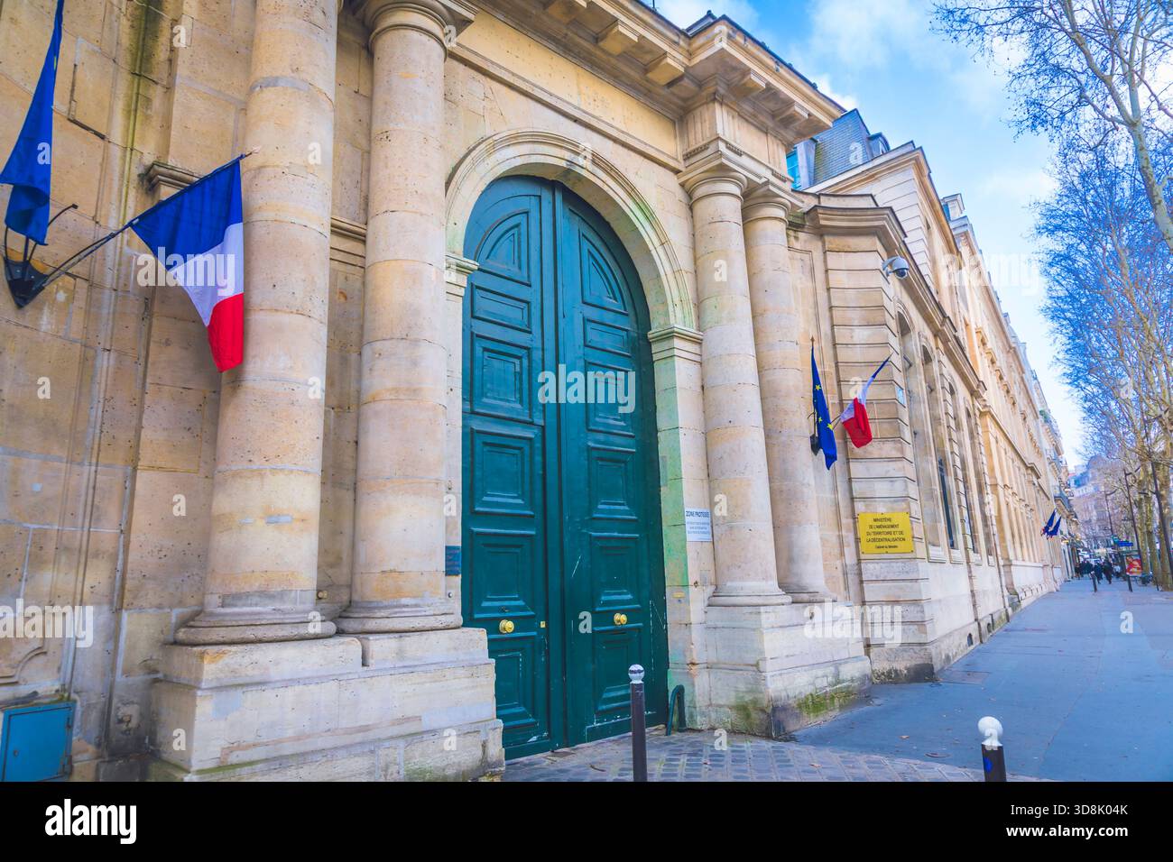 Francia, ile-de-France, Parigi, 7° arrondissement, Boulevard Saint-Germain, hotel de Roquelaure, Ministero della pianificazione regionale e del decentramento Foto Stock