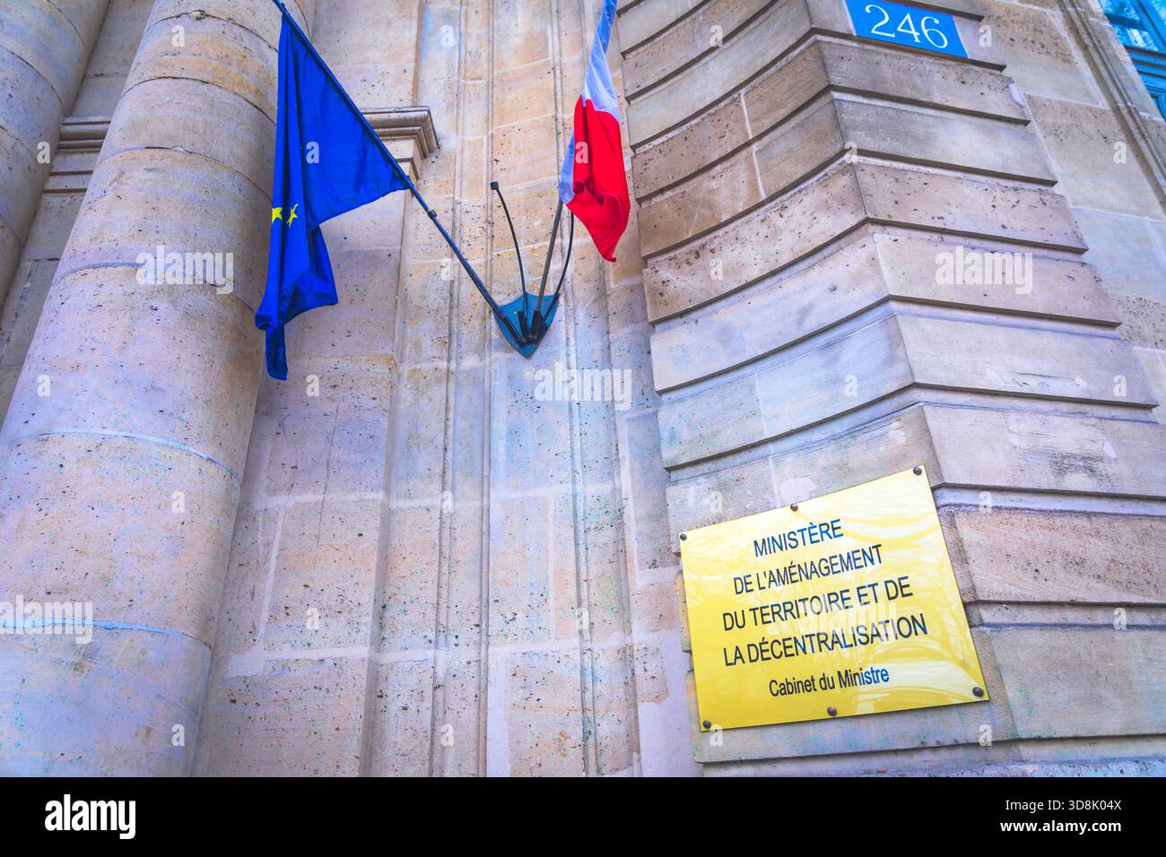 Francia, ile-de-France, Parigi, 7° arrondissement, Boulevard Saint-Germain, hotel de Roquelaure, Ministero della pianificazione regionale e del decentramento Foto Stock