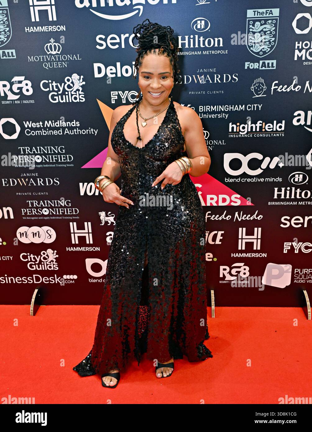 Birmingham, Regno Unito. 29 novembre 2025. Mica Ven Googlebox agli Awards dei Multicultural Business & Community Champion Awards 2025 (MBCC Awards) all'Hilton Birmingham Metropole, Birmingham, Regno Unito. (Foto di 李世惠/SEE li/Picture Capital) credito: Vedi li/Picture Capital/Alamy Live News Foto Stock