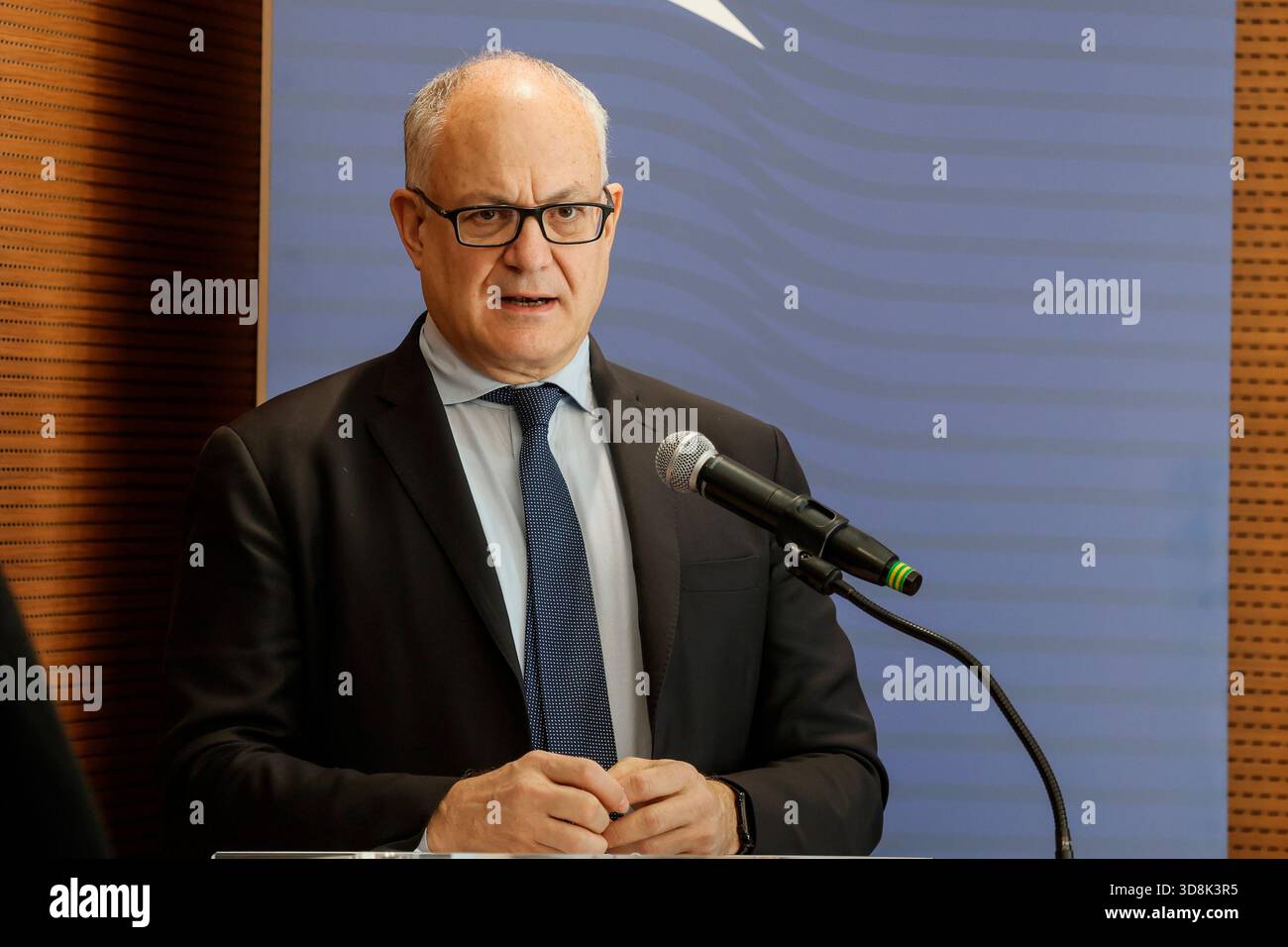 Roma, Italia. 1 dicembre 2025. Il Sindaco di Roma Roberto Gualtieri alla conferenza nella sede dell'associazione Civita sul rapporto Draghi 2024, innovazione e cultura opportunità dei fondi europei - Roma-Italia -Lunedì 01 dicembre 2025 - politica - (foto di Cecilia Fabiano/ crediti: LaPresse/Alamy Live News Foto Stock