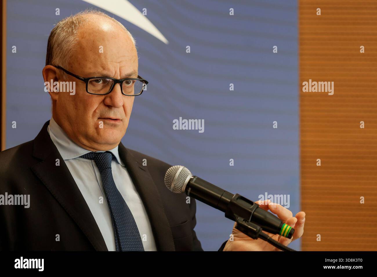 Roma, Italia. 1 dicembre 2025. Il Sindaco di Roma Roberto Gualtieri alla conferenza nella sede dell'associazione Civita sul rapporto Draghi 2024, innovazione e cultura opportunità dei fondi europei - Roma-Italia -Lunedì 01 dicembre 2025 - politica - (foto di Cecilia Fabiano/ crediti: LaPresse/Alamy Live News Foto Stock