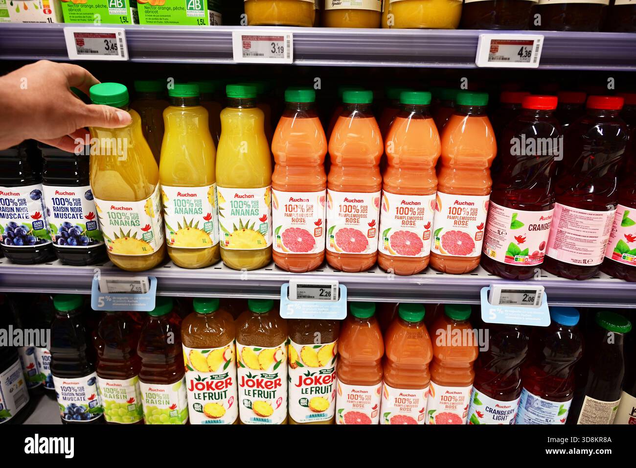 succo in un negozio di alimentari Foto Stock