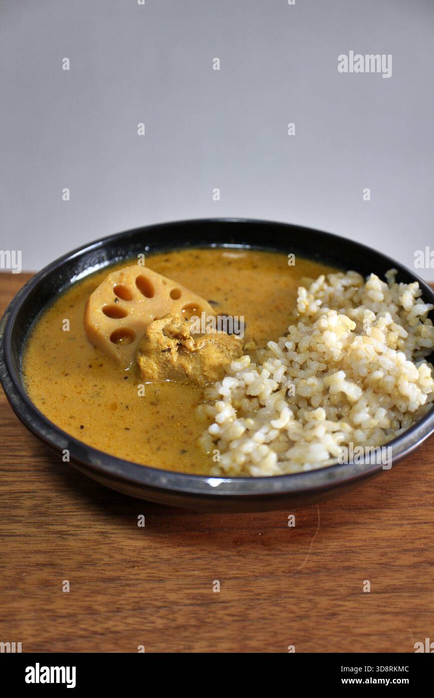 Miso istantaneo e zuppa di latte di soia al curry acquistato a Tokyo, Giappone Foto Stock