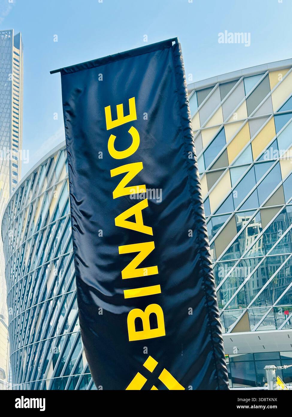 Binance Blockchain Conference Coca Cola Arena Dubai - Immagine stock catturata con smartphone