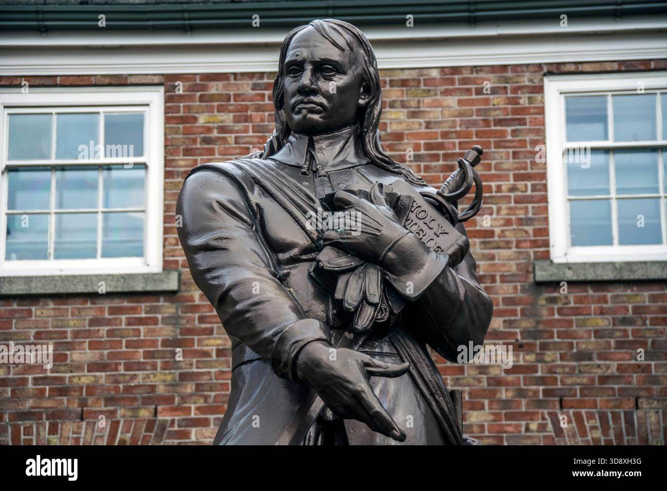 Statua di Oliver Cromwell, Warrington 1899 (vista ravvicinata), in occasione del 300° anniversario della nascita di Cromwell, di fronte alla Warrington Academy Foto Stock