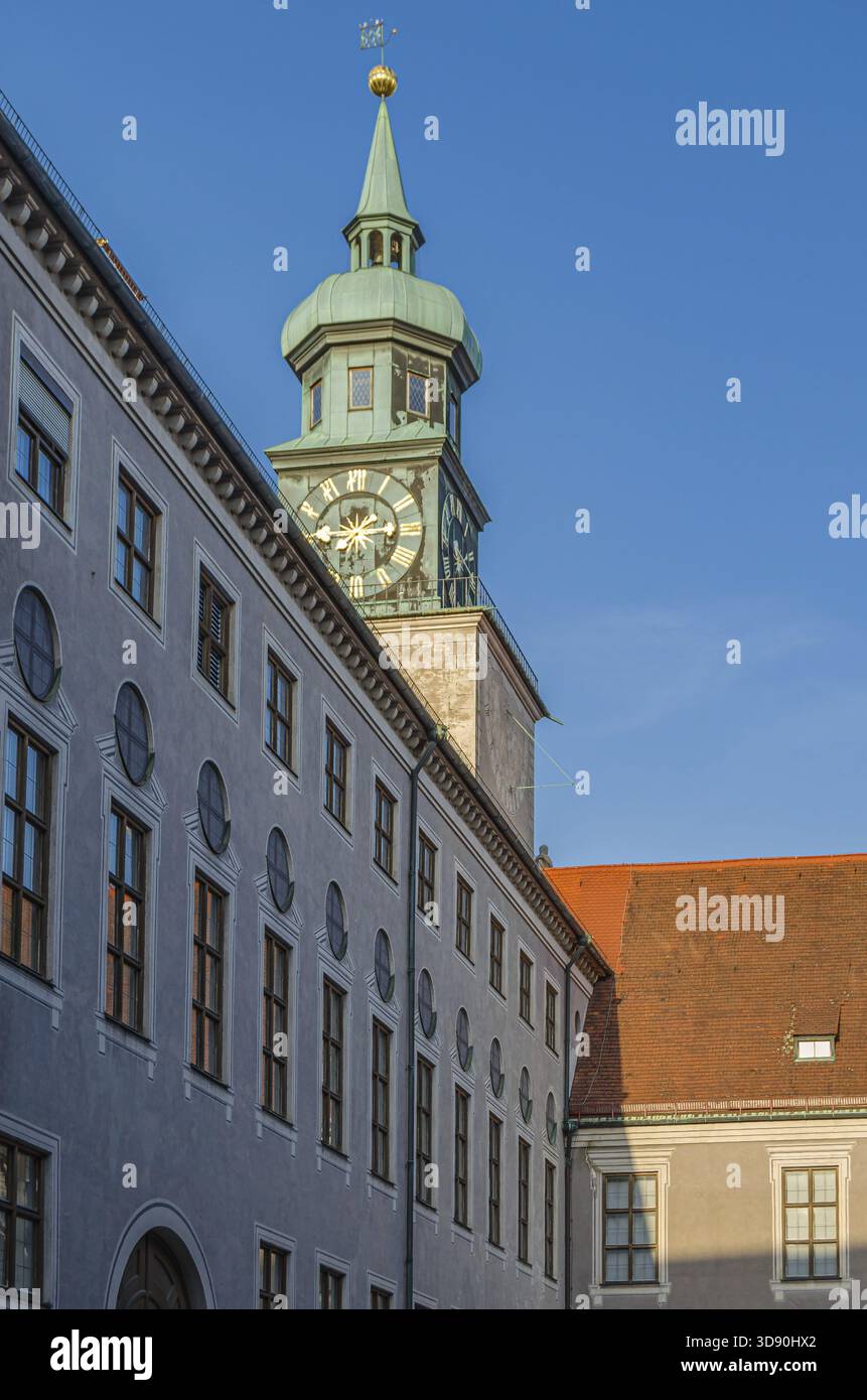 Dettaglio architettonico della Residenz nel centro di Monaco, Germania, ex palazzo reale dei monasteri Wittelsbach di Baviera Foto Stock