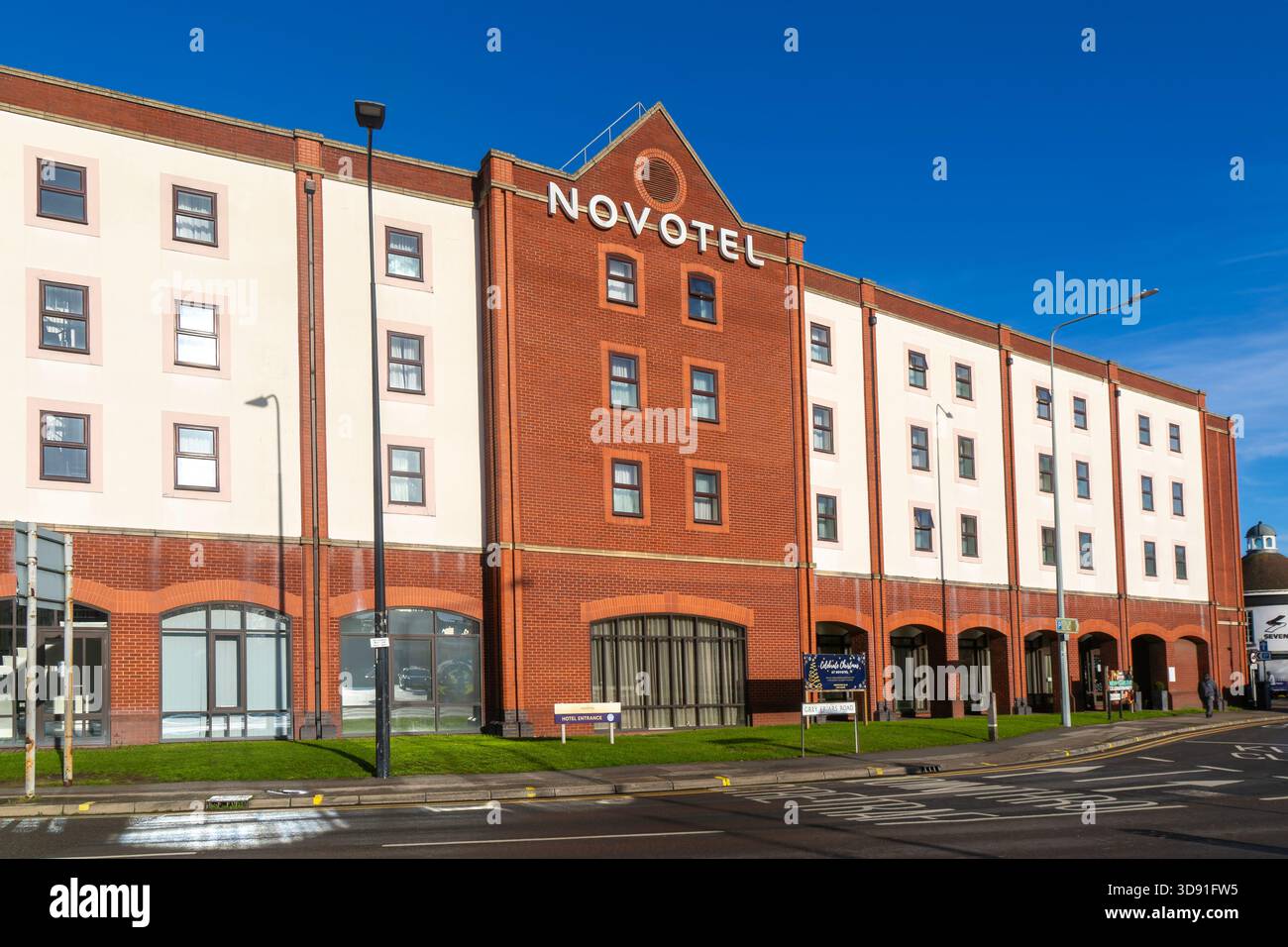 Edificio del Novotel Ipswich Centre, centro di Ipswich, Suffolk, Inghilterra, Regno Unito Foto Stock