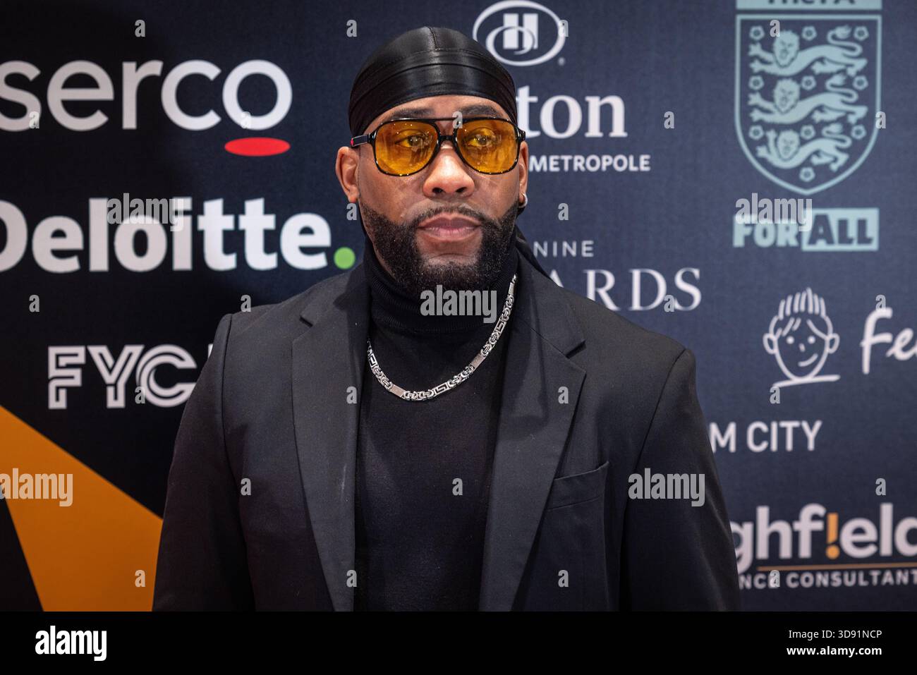 Kule T, membro del gruppo R&B MN8 degli anni '1990, partecipa ai MBCC Awards all'Hilton Birmingham Metropole, Birmingham, Regno Unito. Foto Stock