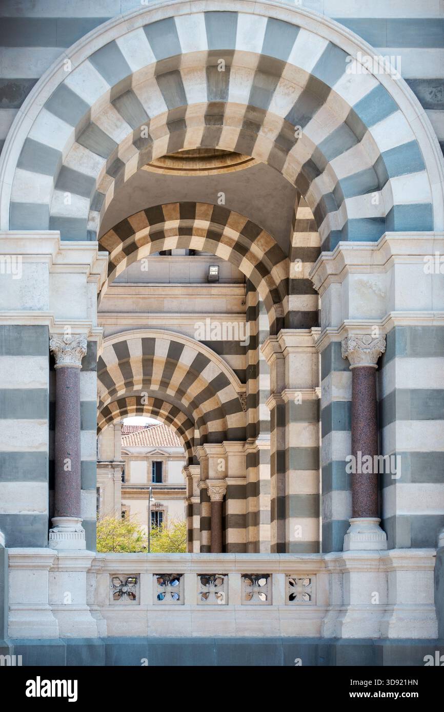 La cattedrale di Sainte-Marie-Majeure è una cattedrale cattolica romana e un monumento nazionale della Francia situata a Marsiglia. Foto Stock