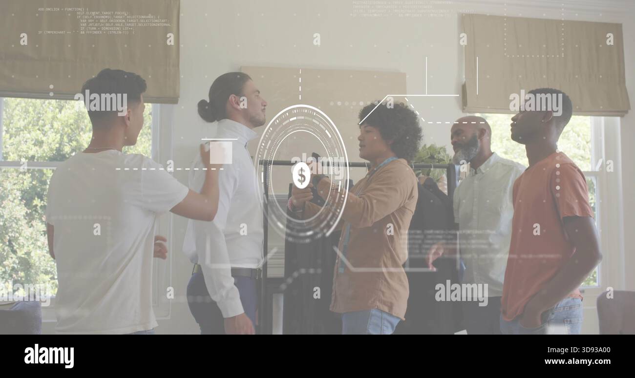 Riprese di cinque uomini che si adattano alla camicia con strumento di misurazione in soggiorno, armadietto e grafica HUD Foto Stock