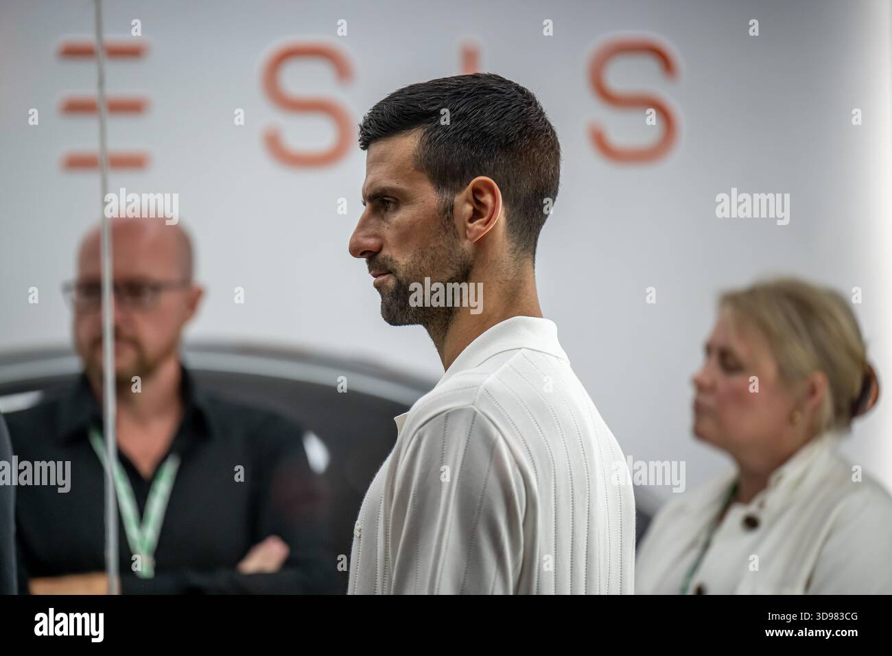CIRCUITO INTERNAZIONALE, LOSAIL - NOVEMBRE 29: Novak Djokovic, campione di tennis, durante il Qatar Grand Prix Qatar sul circuito Internazionale sabato 29 novembre 2025 a Lusail, Losail (foto di Michael Potts/BSR Agency) Foto Stock