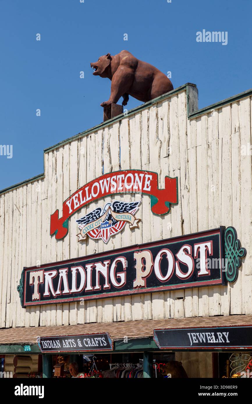 Firma sulla stazione commerciale di Cooke City, Montana, Stati Uniti Foto Stock