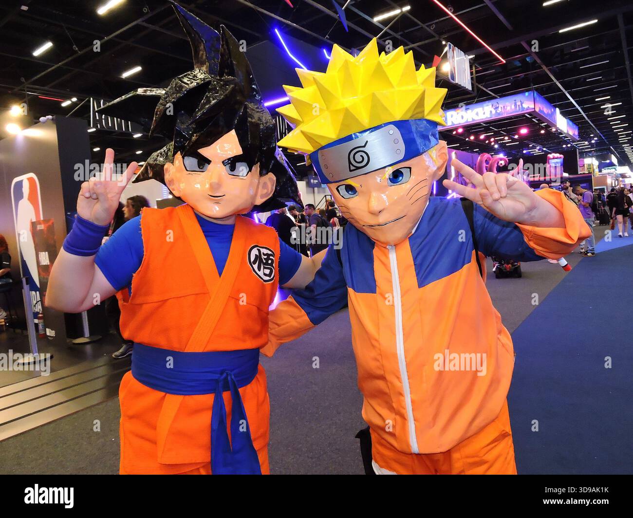 San Paolo, San Paolo, Brasile. 4 dicembre 2025. San Paolo (SP), 04/12/2025 - Cultura/Pop/Cinema/CCXP - il pubblico ha investito in costumi cosplay il secondo giorno della CCXP25 all'Expo di San Paolo. Personaggi come Wolverine, Dr. Doom, Alien, Dragon Ball, Fallout, e Mortal Kombat era tra quelli scelti per quel giorno. (Foto: Leandro Chemalle/Thenews2/Zumapress) (immagine di credito: © Leandro Chemalle/TheNEWS2 via ZUMA Press Wire) SOLO USO EDITORIALE! Non per USO commerciale! Foto Stock