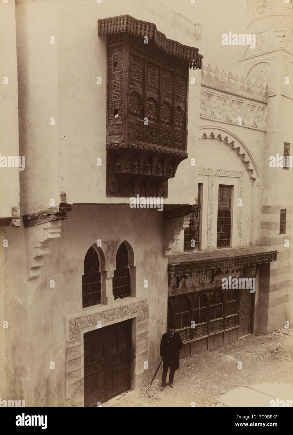 Parigi, la Rue du Caire ricreata per l'esposizione universale del 1889, al Champ de Mars, VII arrondissement, Parigi. Fotografo: Alfred Nicolas Normand. 1889. Fotografia, Arti grafiche, Fotografia. Dimensioni: Altezza: 22,4 cm, larghezza: 16,6 Foto Stock