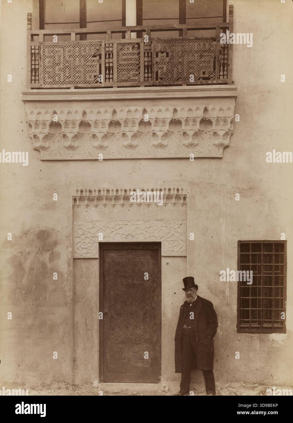 Parigi, la Rue du Caire ricreata per l'esposizione universale del 1889, al Champ de Mars, VII arrondissement, Parigi. Fotografo: Alfred Nicolas Normand. 1889. Fotografia, Arti grafiche, Fotografia. Dimensioni: Altezza: 22,4 cm, larghezza: 16,6 Foto Stock