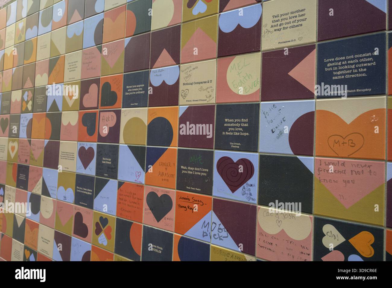 Wall of Love, Dublin, Co Dublino, Irlanda Foto Stock