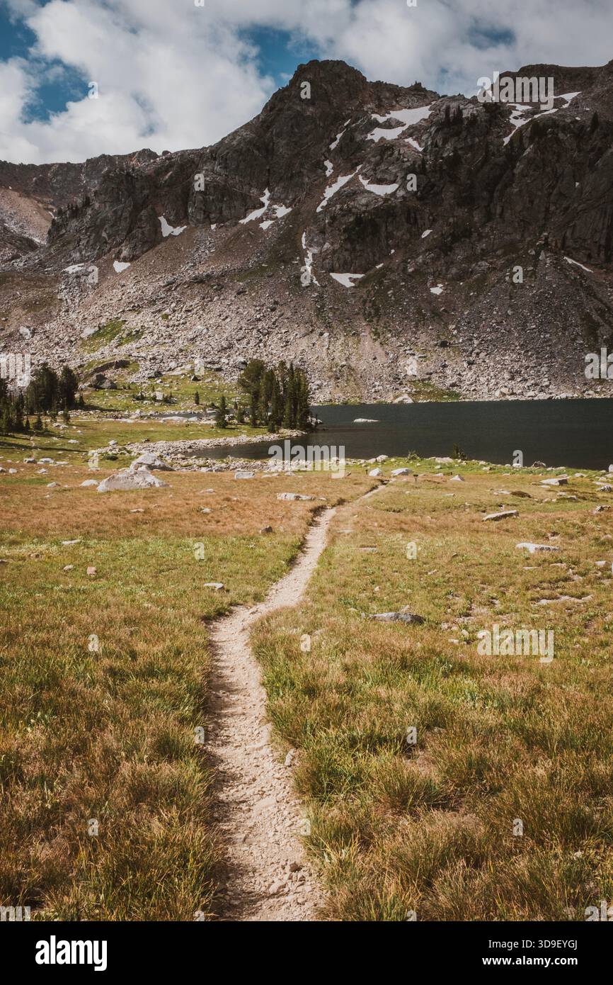 Sentiero escursionistico per Lake Solitude, Cascade Canyon, Tetons, Wyoming Foto Stock